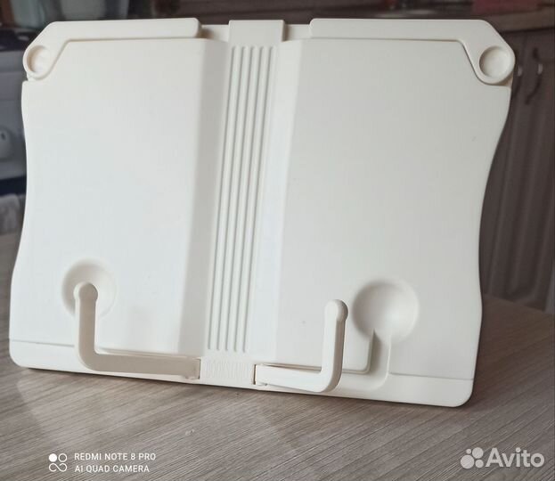 Подставка для учебников, книг