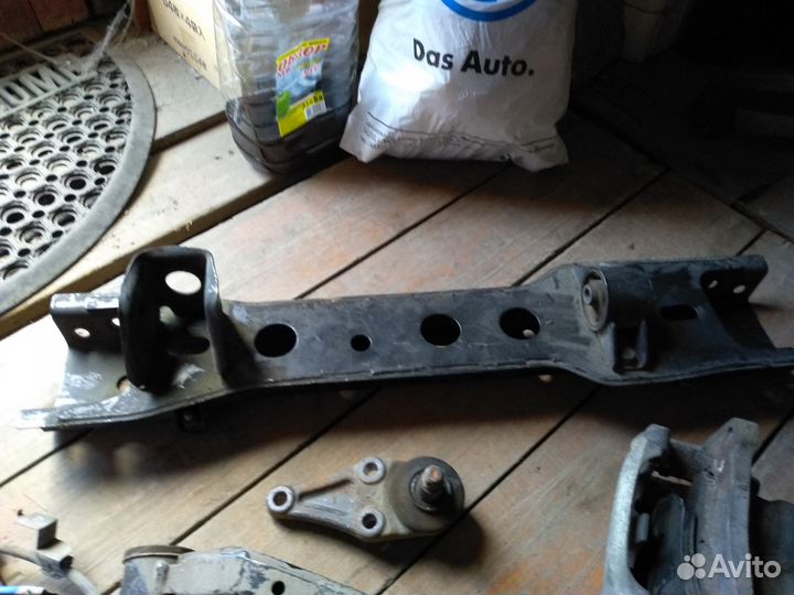 Суппорт передний рычаг Паджеро Pajero