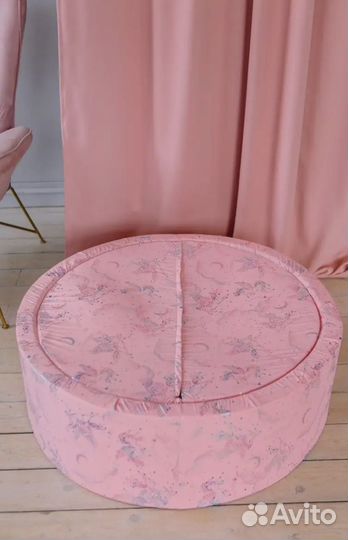 Сухой бассейн с шариками