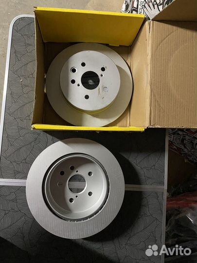 Диски тормозные задние Lexus GS,IS,RC. textar PRO