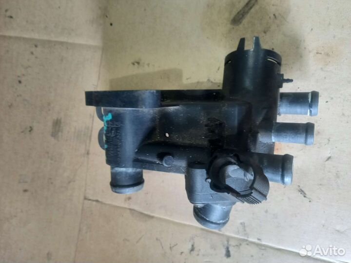 Корпус Термостата Гольф 4 1.4 1.6