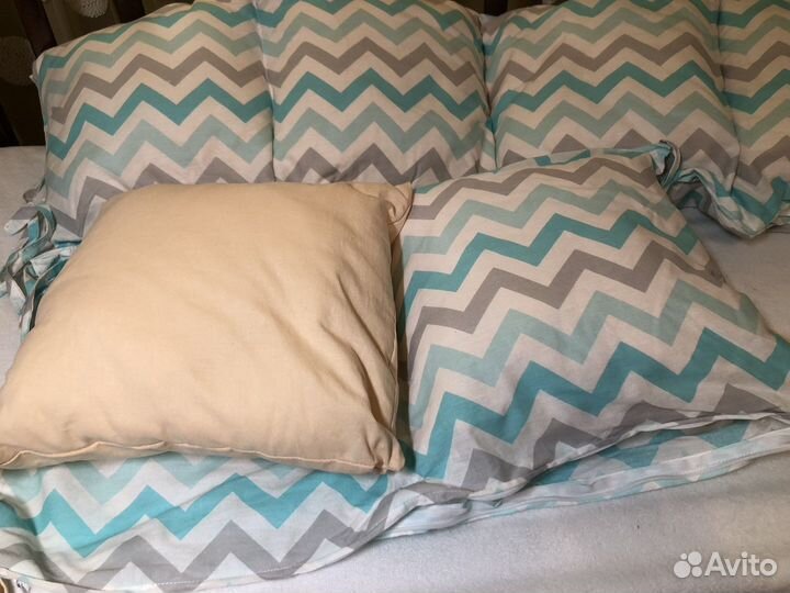 Бортики в кроватку