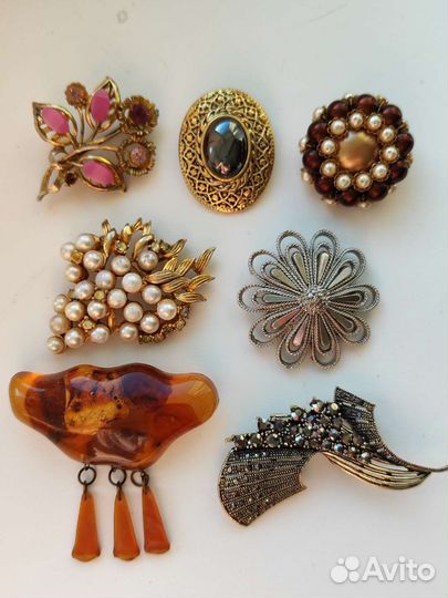 Бусы, броши СССР