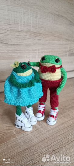 Лягушата ручная работа. Вязаные лягушки