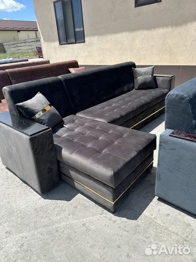Угловой диван
