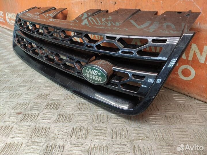 Решетка радиатора Land Rover Discovery Sport 1