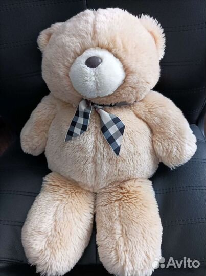 Плюшевый медведь Hallmark 47 см