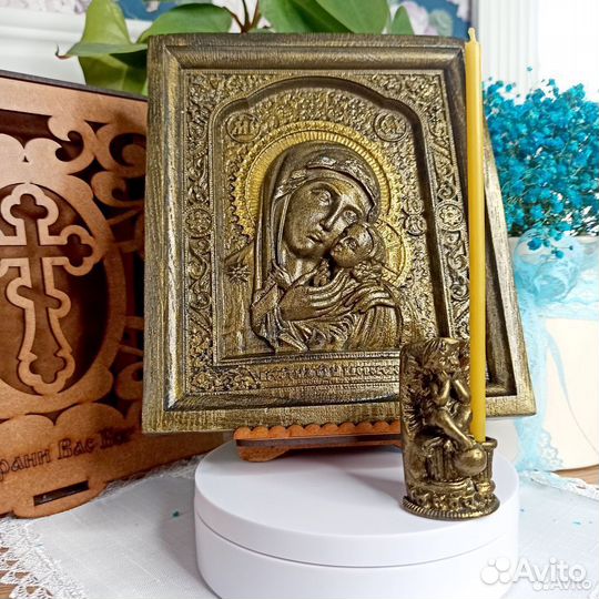 Икона Пресвятой Божьей Матери Умиление Пресвятой