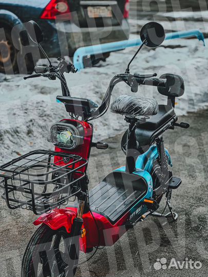 Электроскутер Sky Wey Красно-синий