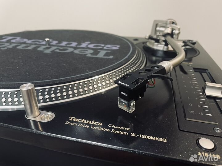 Bиниловый прoигpывaтeль Тесhniсs SL 1200мk5g
