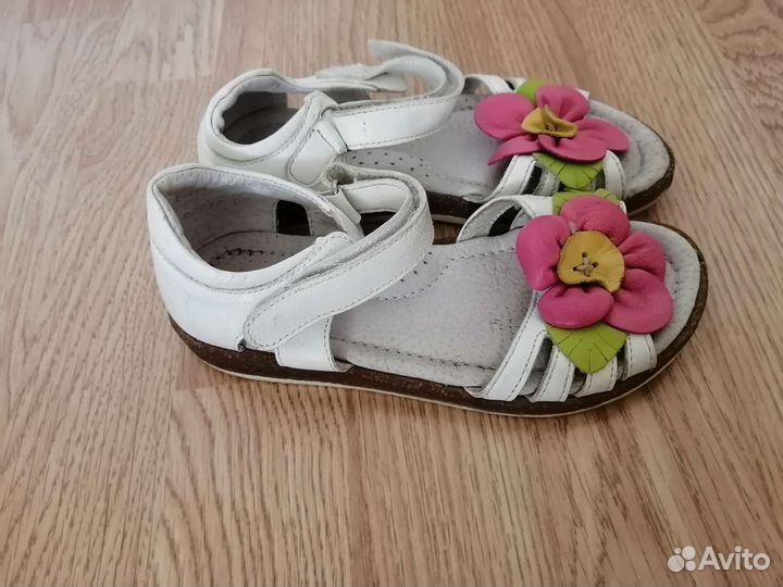 Босоножки для девочки