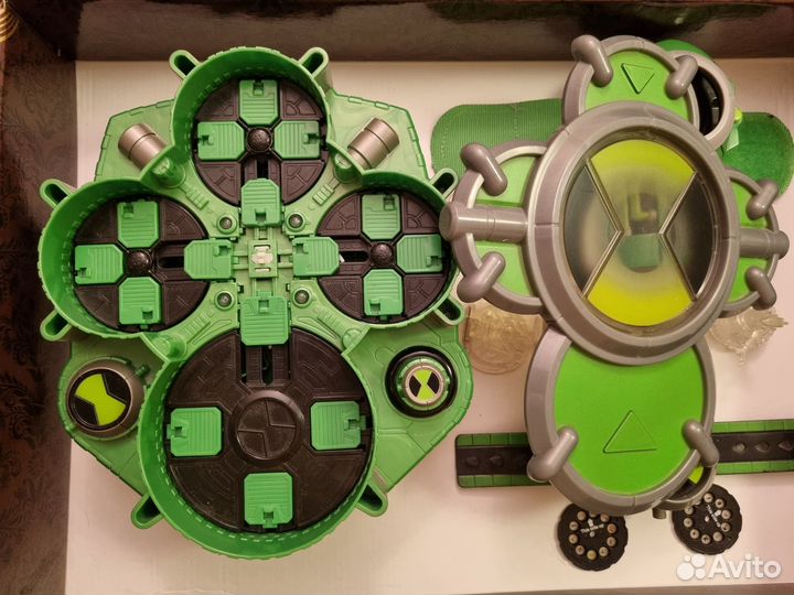 BEN 10 часы, машина, фигурки, карточки