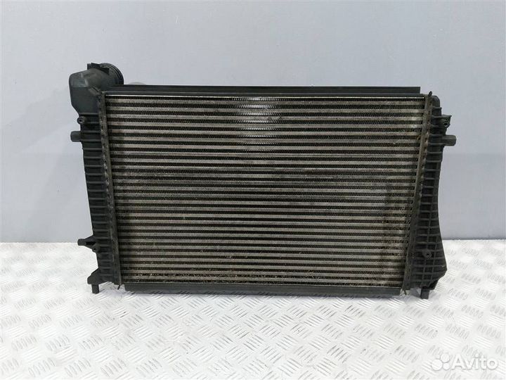 Интеркулер Skoda Superb 1K0145803R