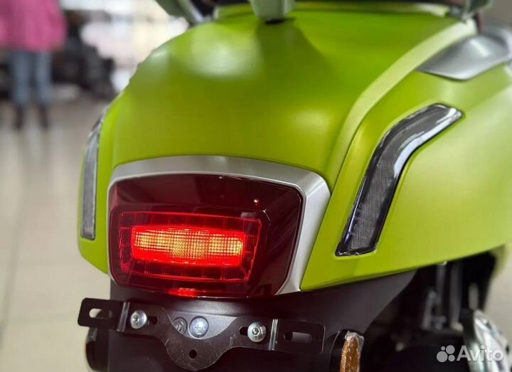 Скутер promax Lambretta 240(49)