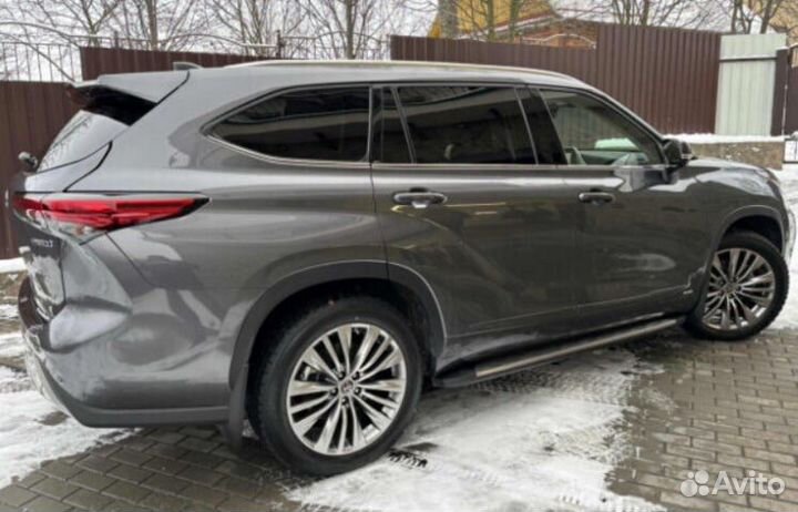 Toyota Highlander 2.5 AT, 2022, 44 855 км