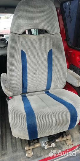 Сиденья капитанские