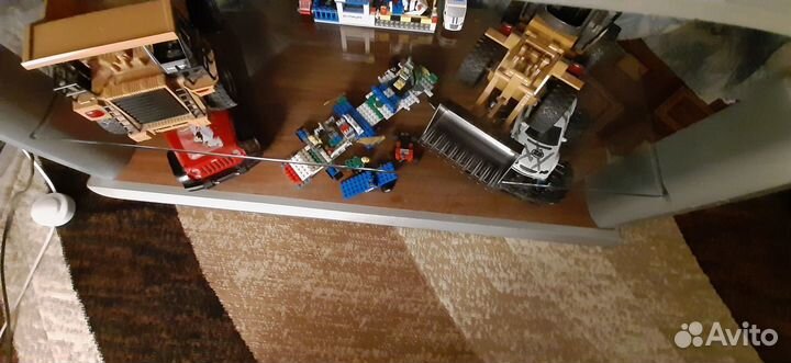 Тумба под телевизор