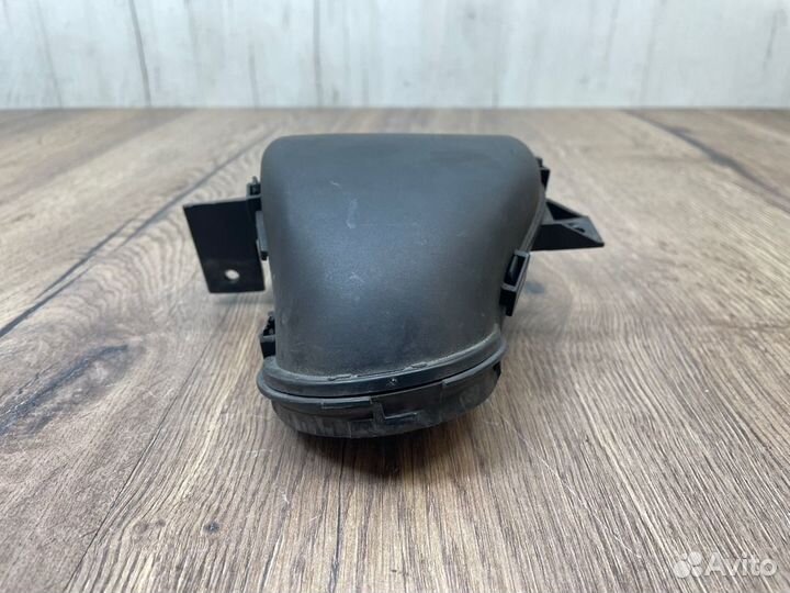 Воздуховод фильтра воздушного Volvo C30 MK38 2.4