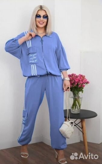 Спортивный костюм женский