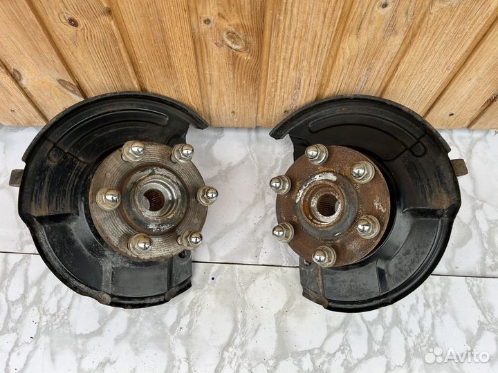 Кулак передний в сборе Mitsubishi l200 2015-2019 г