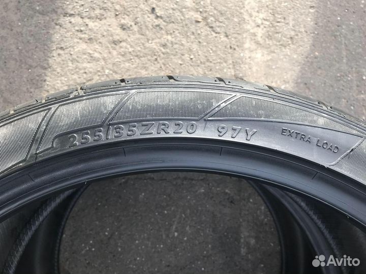 Dunlop SP Sport Maxx TT 255/35 R20