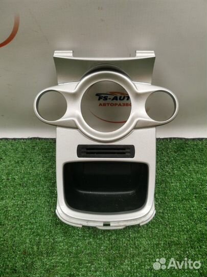 Пластик салона Ford Fiesta MK6 1.4 spjc 2012