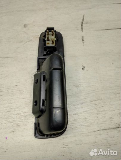 Кнопка стеклоподъёмника задняя правая Volvo 960