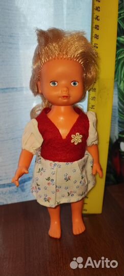 Винтажная кукла