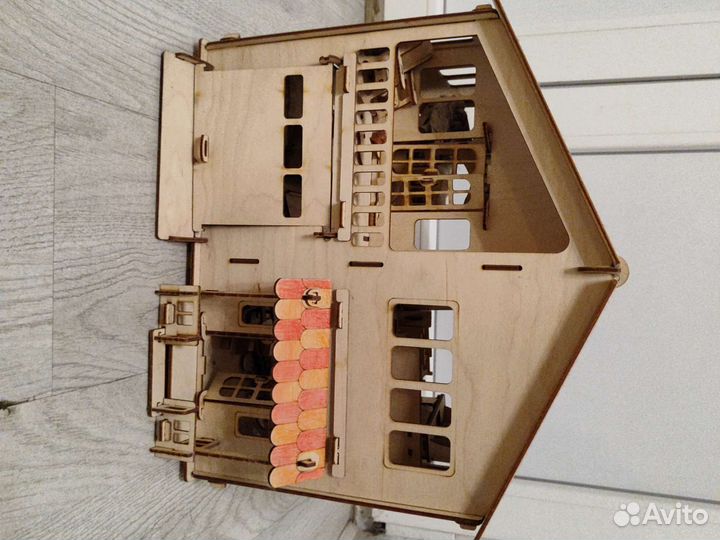 Домик кукольный