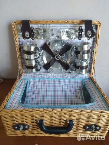 Корзина -холодильник для пикника Новая