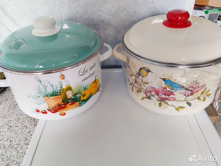 Новая кастрюля эмалированная