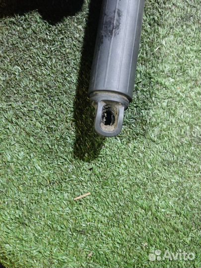 Амортизатор двери багажника левый Chery Tiggo 7