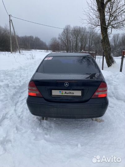 Mercedes-Benz C-класс 2.0 МТ, 2000, 400 000 км