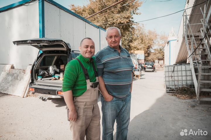 Водитель самосвала