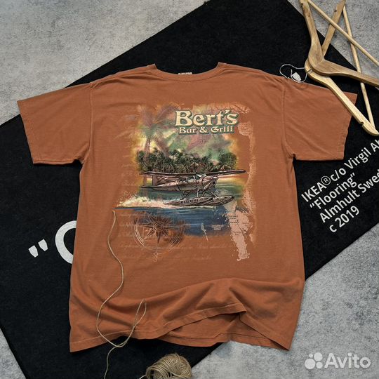 Футболка Bert's Bar & Grill Vintage Tee 90's USA