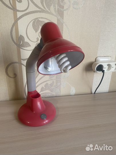 Лампа настольная