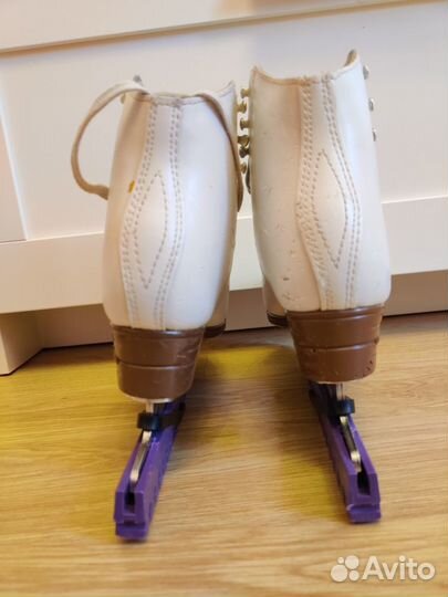 Фигурные коньки Jackson Artiste 13c