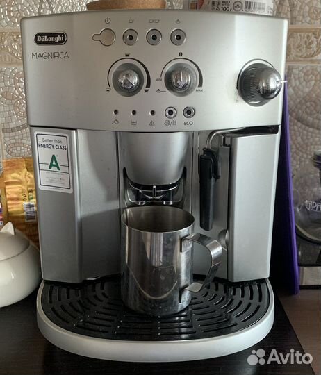 Кофемашина delongi magnifica