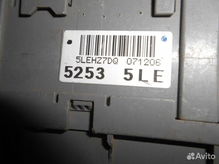 Блок предохранителей (Honda Civic)