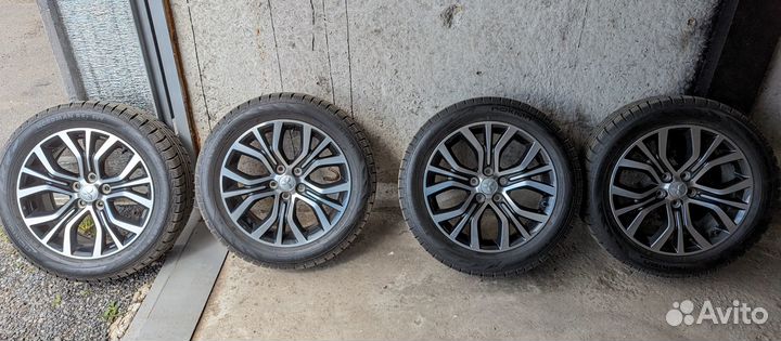 Колеса зимние на Mitsubishi Outlander r18