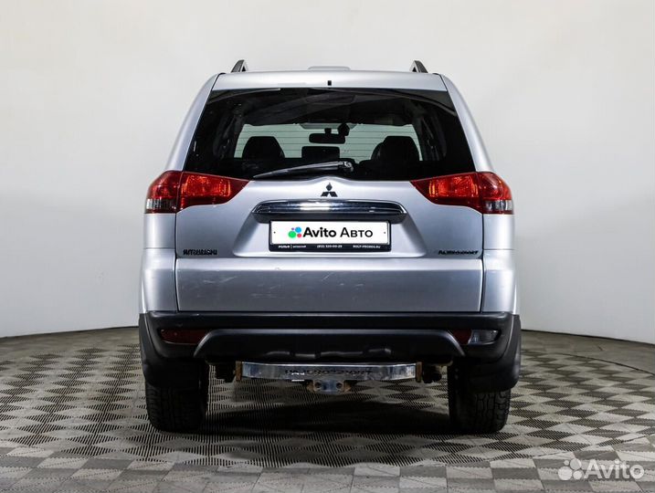 Mitsubishi Pajero Sport 2.5 AT, 2013, 123 000 км