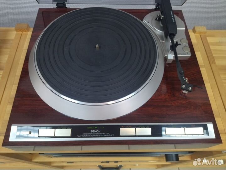 Проигрыватель винила Denon DP-37F