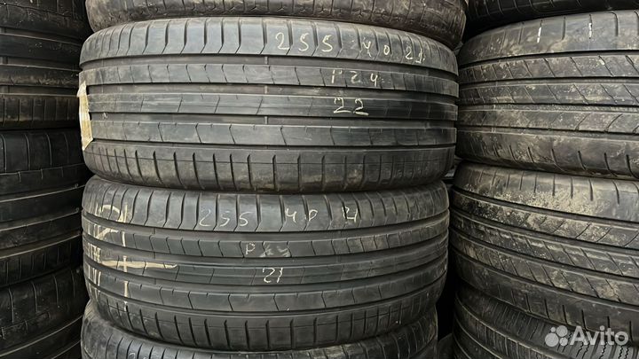 Pirelli P Zero PZ4 255/40 R21 104Y