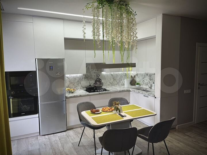 3-к. квартира, 70 м², 1/3 эт.