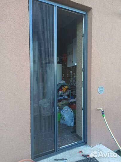 Москитная сетка на окно и балконную дверь, плиссе