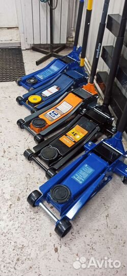 Домкрат гидравлический подкатной 3т Rossvik