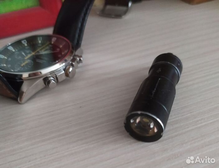 Компактный,яркий, наключный фонарик Fenix UC02