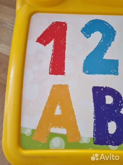 Детский столик и стульчик