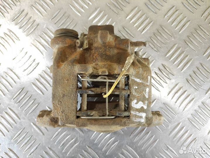 Суппорт задний правый Vito 1996-2003