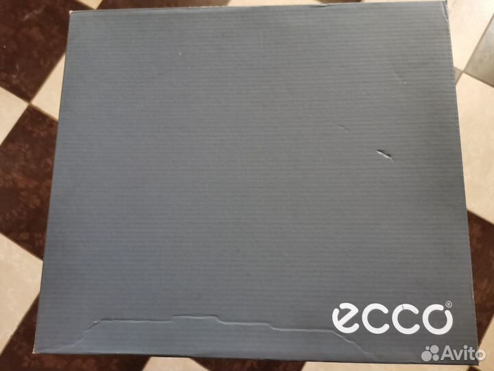 Продаю зимние полусапожки ecco